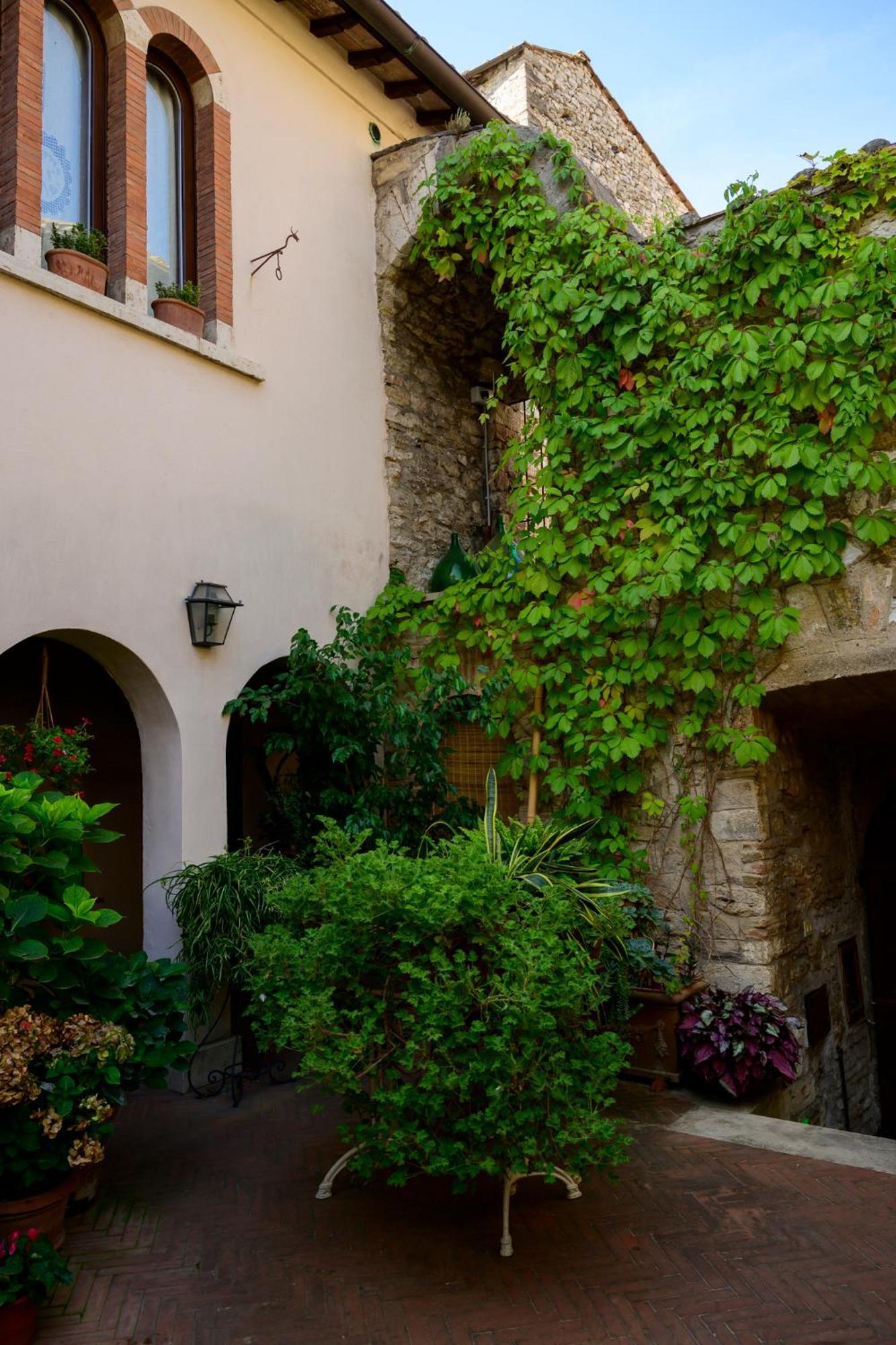Bed and Breakfast Mimma Bed&Flavour Narni Esterno foto